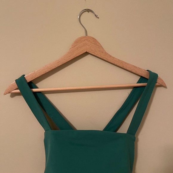 NWOT OFFLINE By Aerie Real Me Xtra Square Neck Sports Bra - Picture 5 of 9
